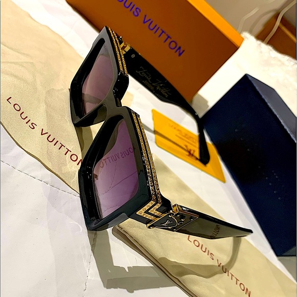 Louis Vuitton Accessories - Louis Vuitton millionaire Sunglasses w/ case & box